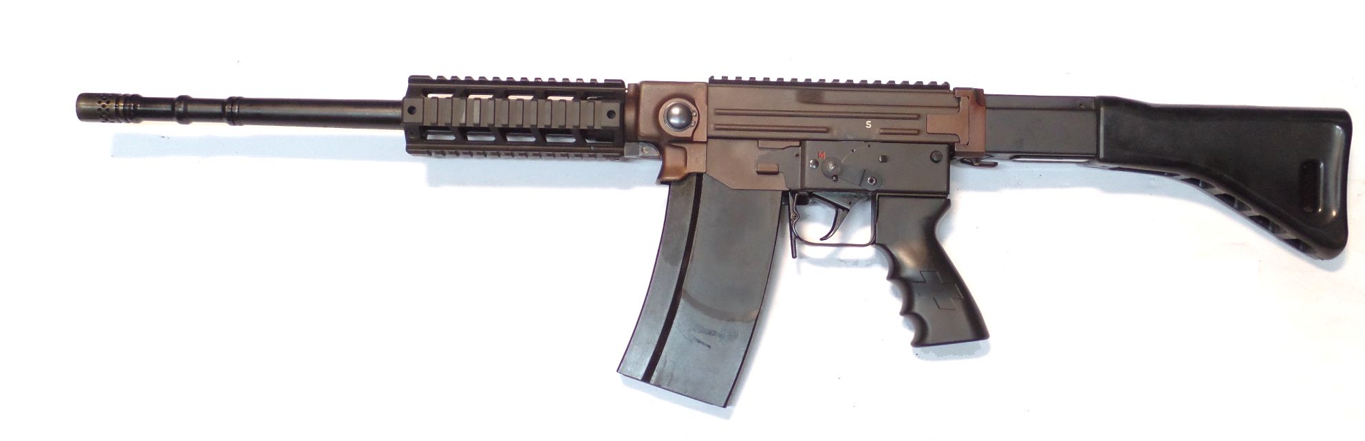 SIG - STG57 Commando calibre 7.5x55