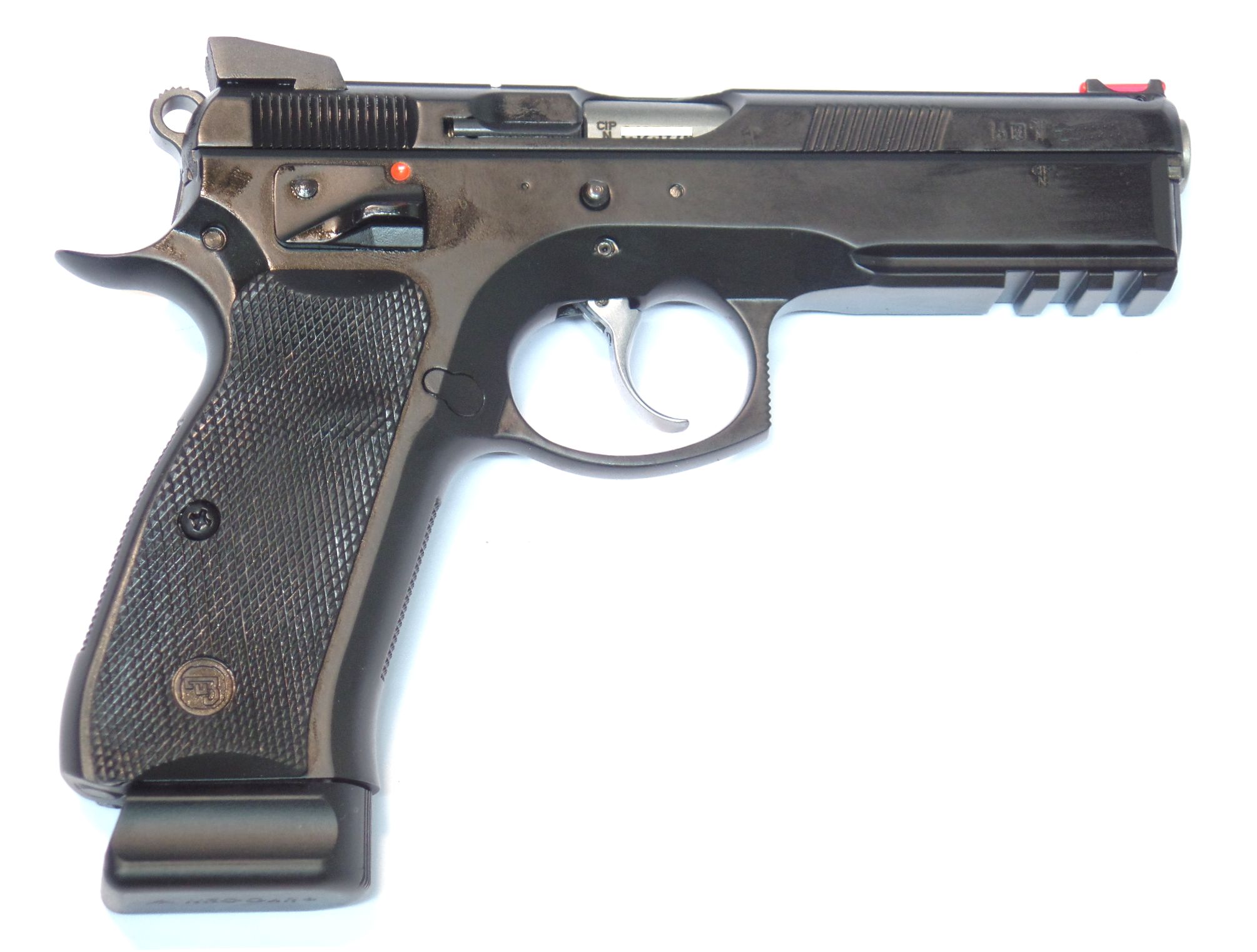 CZ75 Shadow SP01 calibre 9para