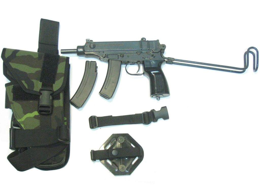 CZ - VZ61 Scorpion calibre 7.65 Browing