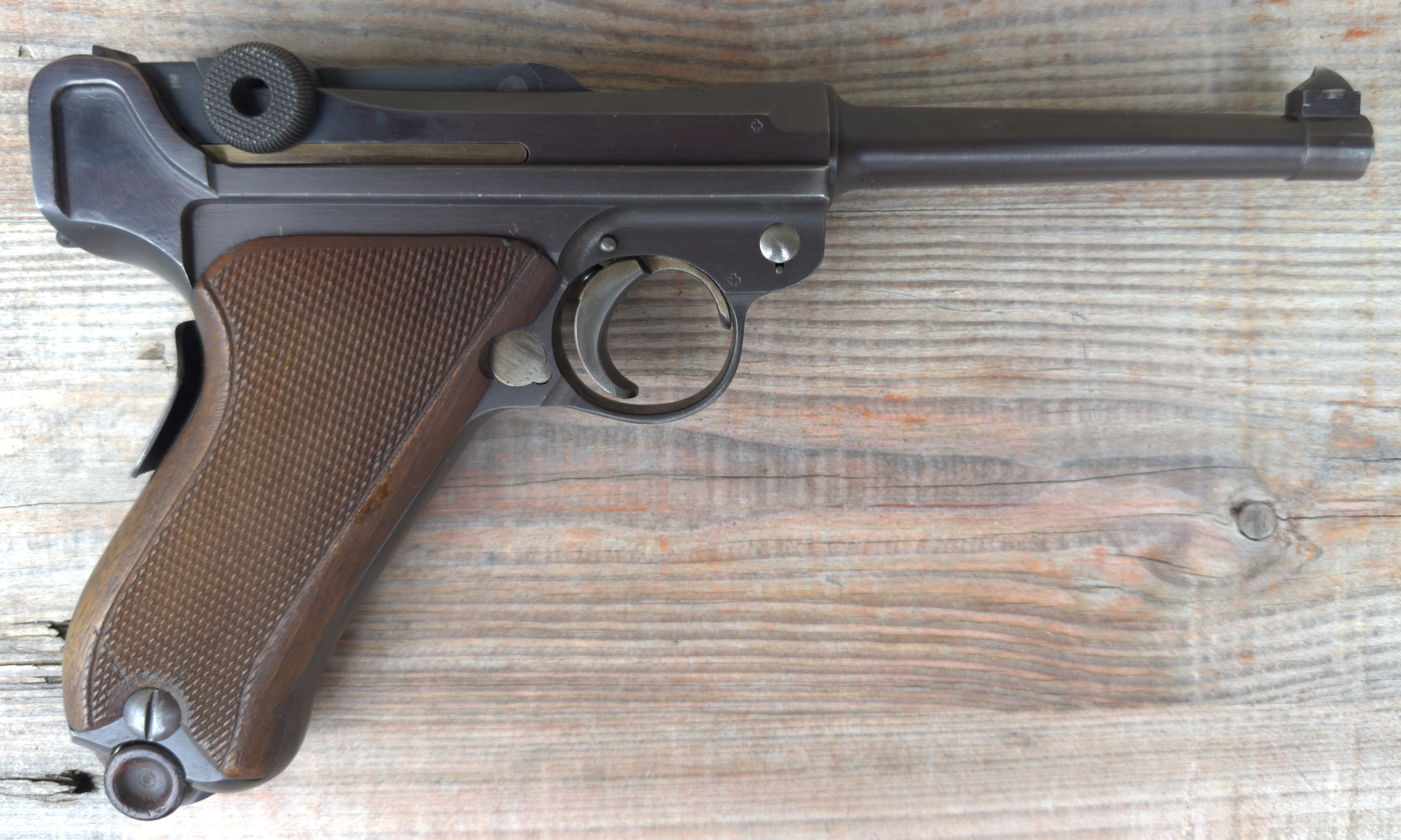 LUGER SUISSE Waffenfabrik Modèle 06-24 calibre 7.65 Para