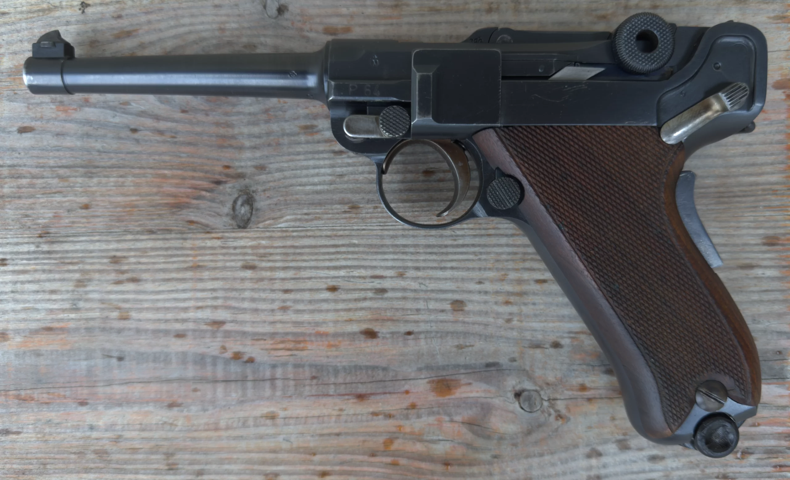 LUGER SUISSE Waffenfabrik Modèle 06-24 calibre 7.65 Para